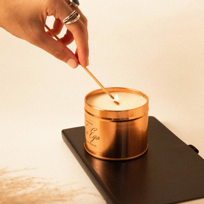 Sunset – Χειροποίητο αρωματικό κερί σόγιας σε μεταλλικό δοχείο Sunset – Χειροποίητο αρωματικό κερί σόγιας σε μεταλλικό δοχείο